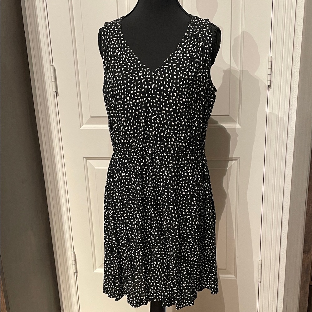 Old Navy Black and White Dotted Mini Dress (HU)